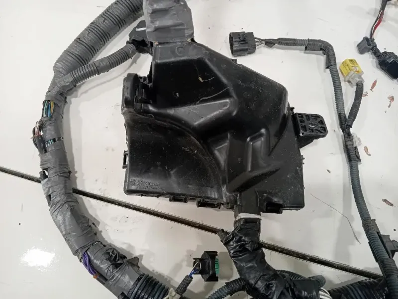 Scatola Fusibili 821150DQ20SCATOLA FUSIBILI+CABLAGIGIO Toyota Yaris IV 2017