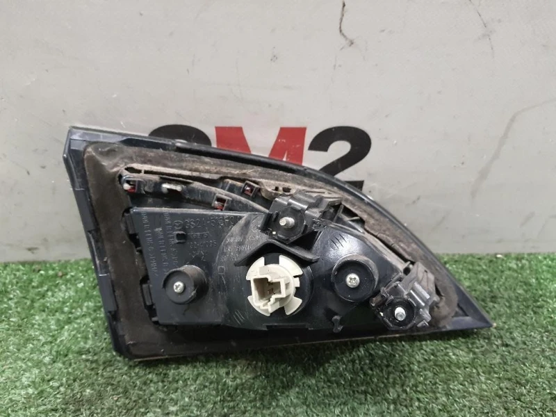 Fanale INT POST DX GS2A513F0 Mazda 6 II SW 2008