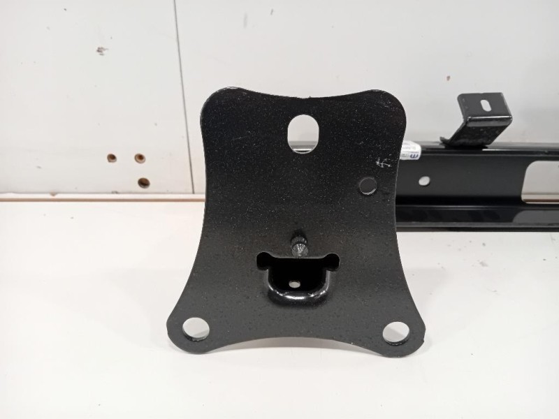 Traversa Paraurti POST SU001C1039 Toyota Proace CITY 2019