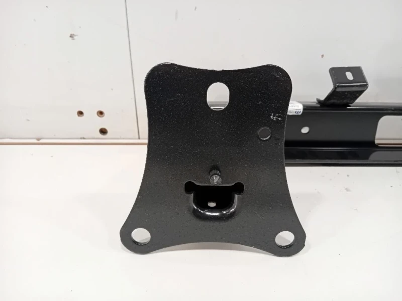 Traversa Paraurti POST SU001C1039 Toyota Proace CITY 2019