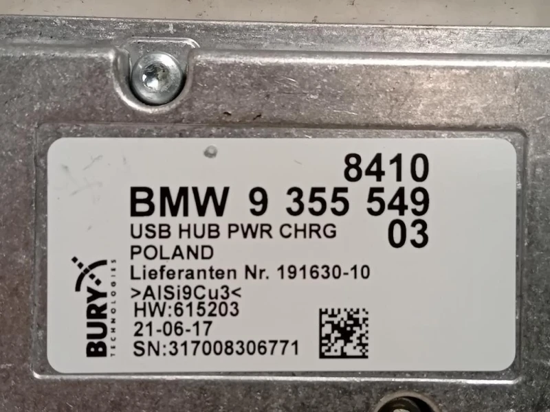 USB Distributore HUB Convertitore 8410935554903 Bmw Serie 5 G30 Berlina 2016