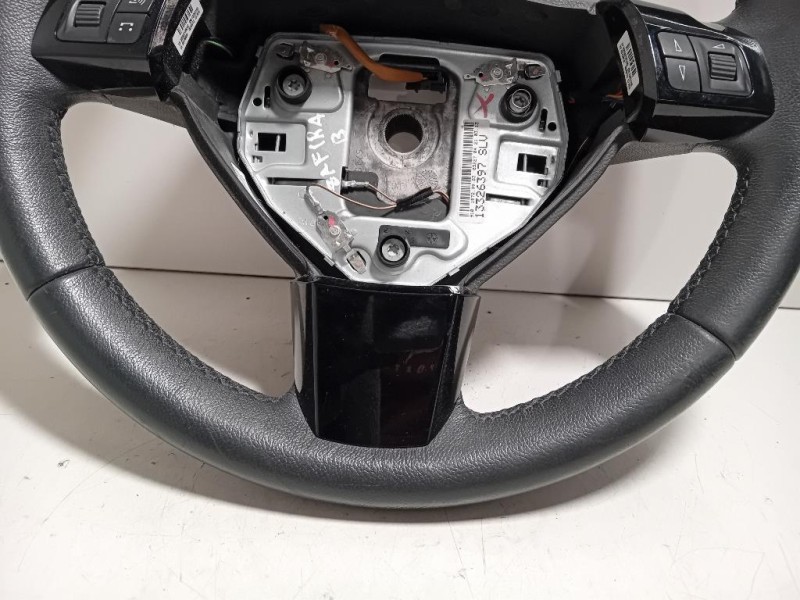Volante 13326397 Opel Zafira B 2005