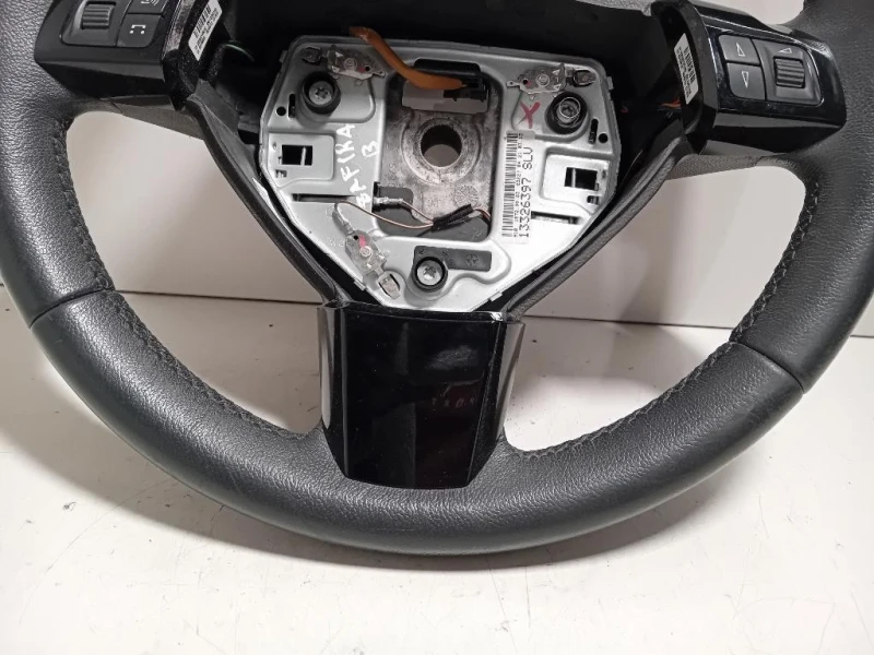 Volante 13326397 Opel Zafira B 2005