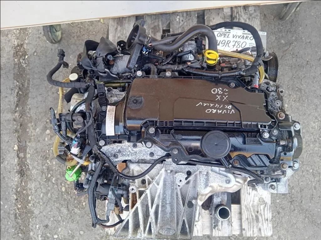 Motore Completo M9R630 114 CV 83 KW Opel Vivaro A 2007