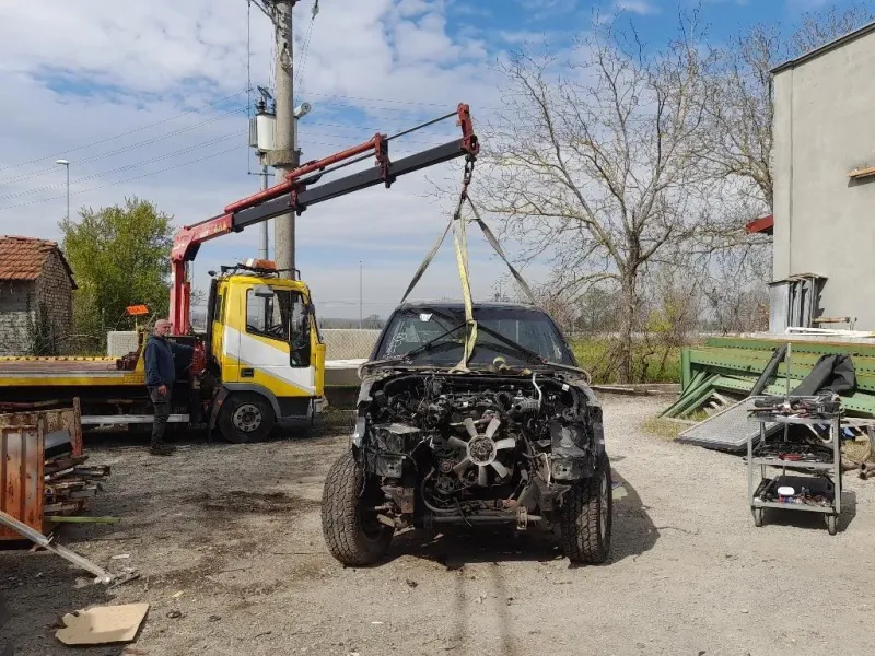 Scocca RICAMBI AUTO CONTATTARE Nissan Navara 2010