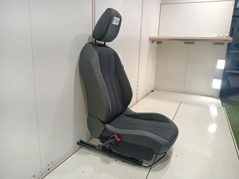 Sedile ANT SX SEDILE ANT SX Opel Corsa F 2019