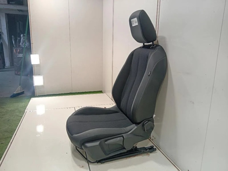 Sedile ANT SX SEDILE ANT SX Opel Corsa F 2019