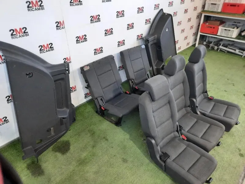 Sedile Completo POST 1T0885502A07N Volkswagen Touran II 2007