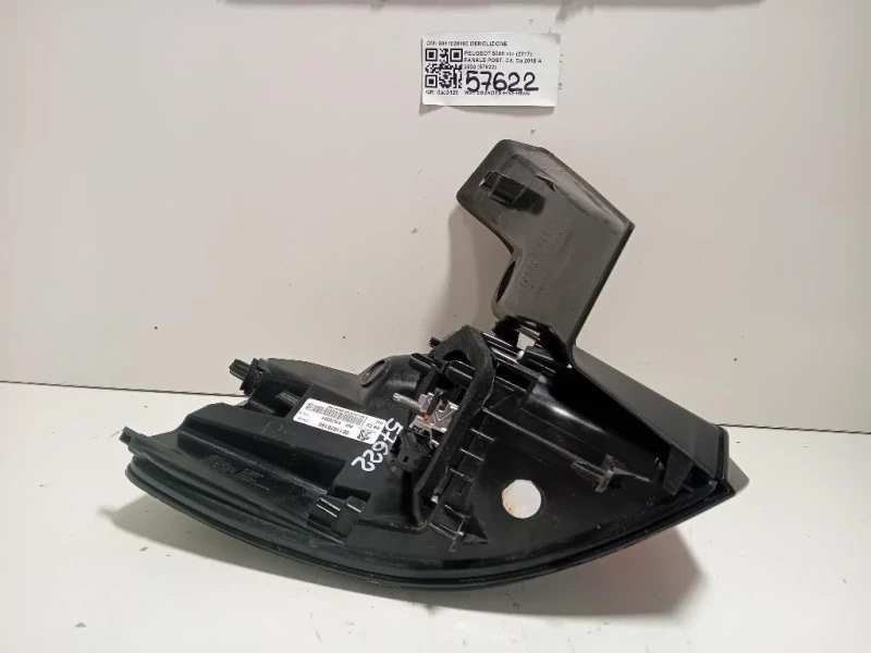Fanale POST DX 9811028180 Peugeot 5008 II 2017