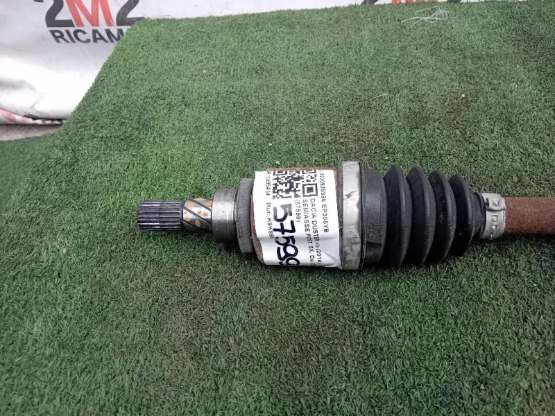 Semiasse POST SX 8200939996 Dacia Duster I 2014