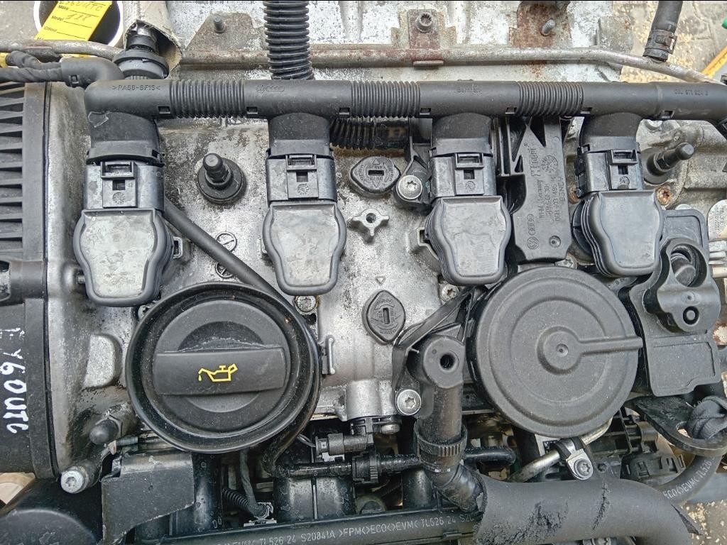 Motore Completo CCZB 211 CV 157 KW Volkswagen Scirocco III 2009