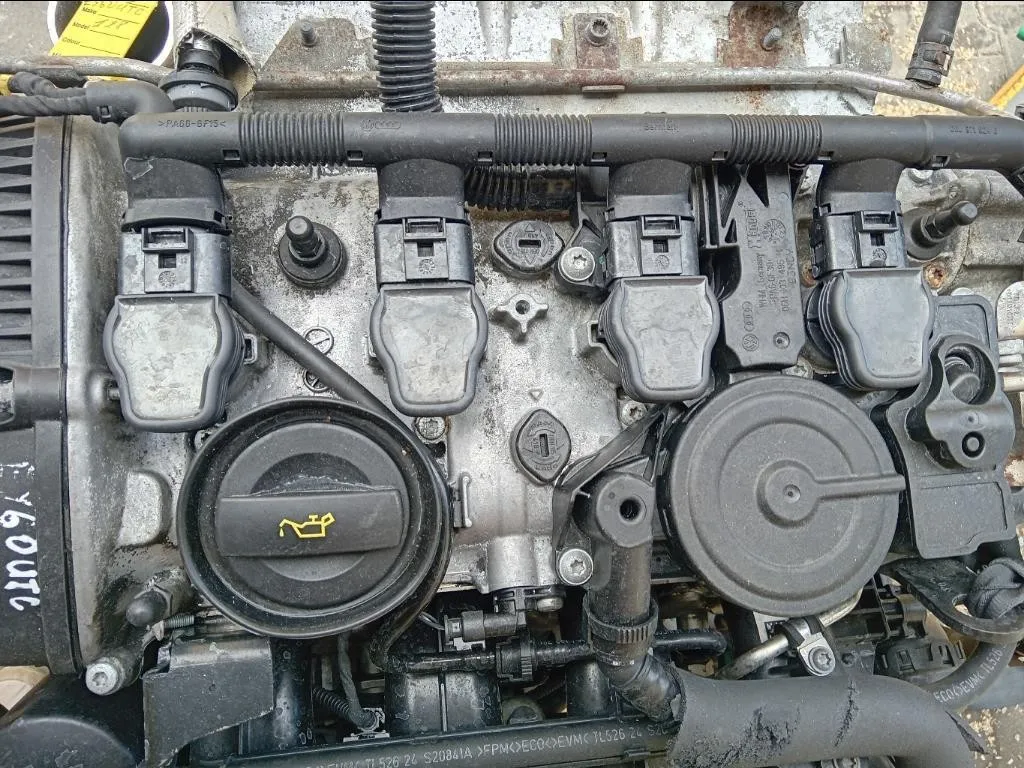 Motore Completo CCZB 211 CV 157 KW Volkswagen Scirocco III 2009