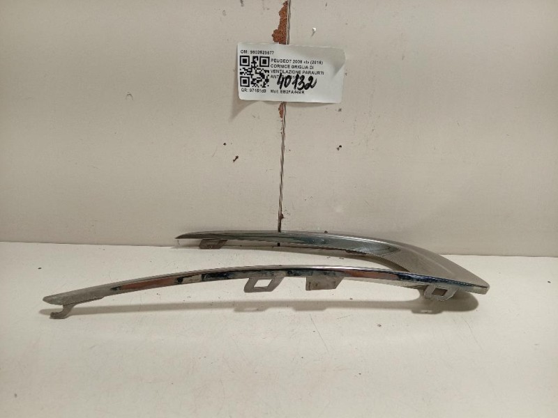 Cornice Griglia DI Ventilazione Paraurti ANT 9802523677 Peugeot 2008 I 2016