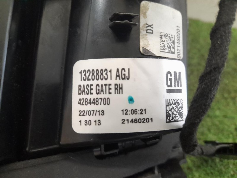 Fanale INT POST DX 13288831 Opel Zafira C 2012