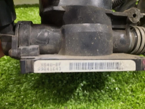 Corpo Farfallato XS4UBF Ford Focus I 1999