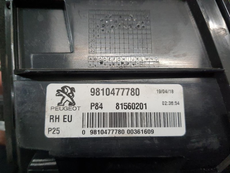 Fanale INT POST DX 9810477780 Peugeot 3008 II 2016