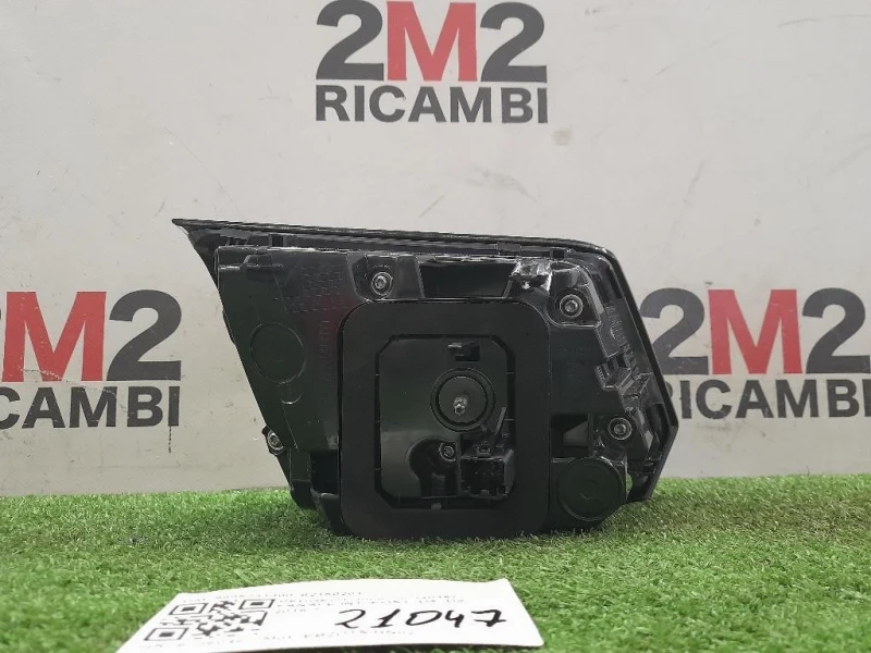 Fanale INT POST DX 9836231380 82150201 Peugeot 3008 II 2016