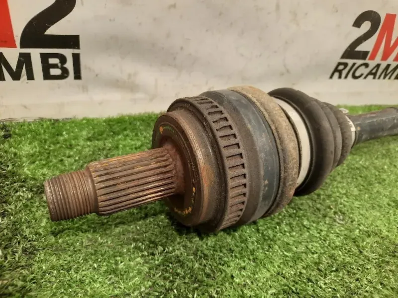 Semiasse POST SX 7 533 446 Bmw Serie 1 E81 Berlina 2005