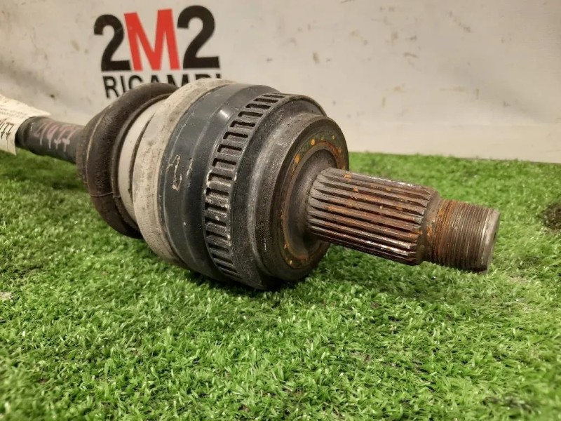 Semiasse POST SX  Bmw Serie 1 E87 Berlina 2005