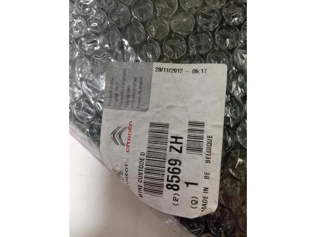 Cristallo Fisso Parafango POST DX 8569ZH Citroen DS3 2010