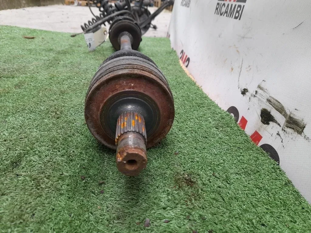 Semiasse POST SX A1243508810 Mercedes Classe E W124 1985