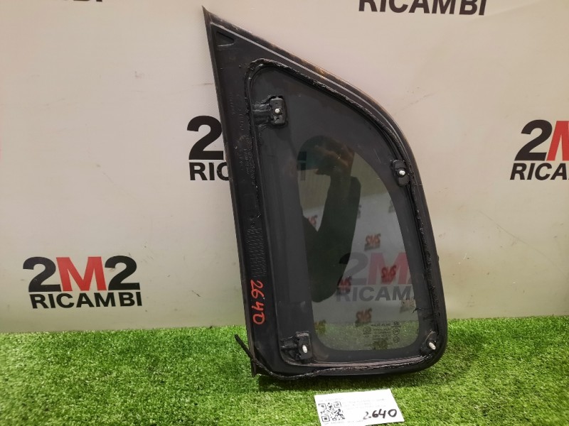 Semiasse POST SX MR528647 Mitsubishi Pajero III 2000