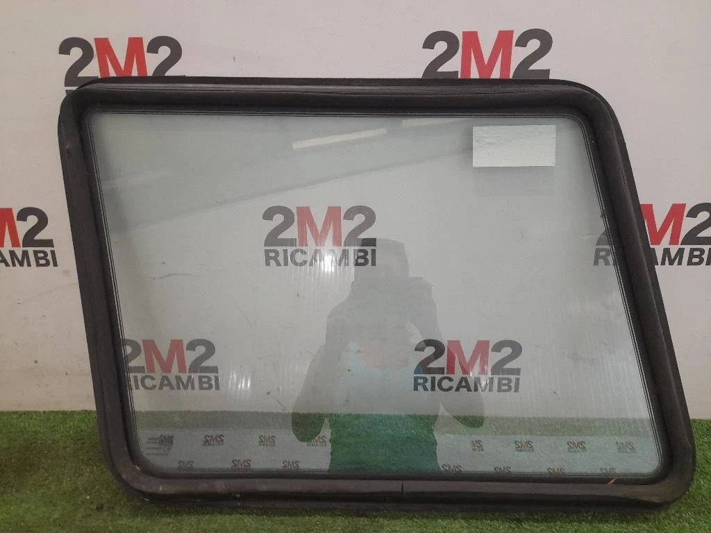 Cristallo Fisso Parafango POST DX AWR3290 Land Rover Discovery I 1990