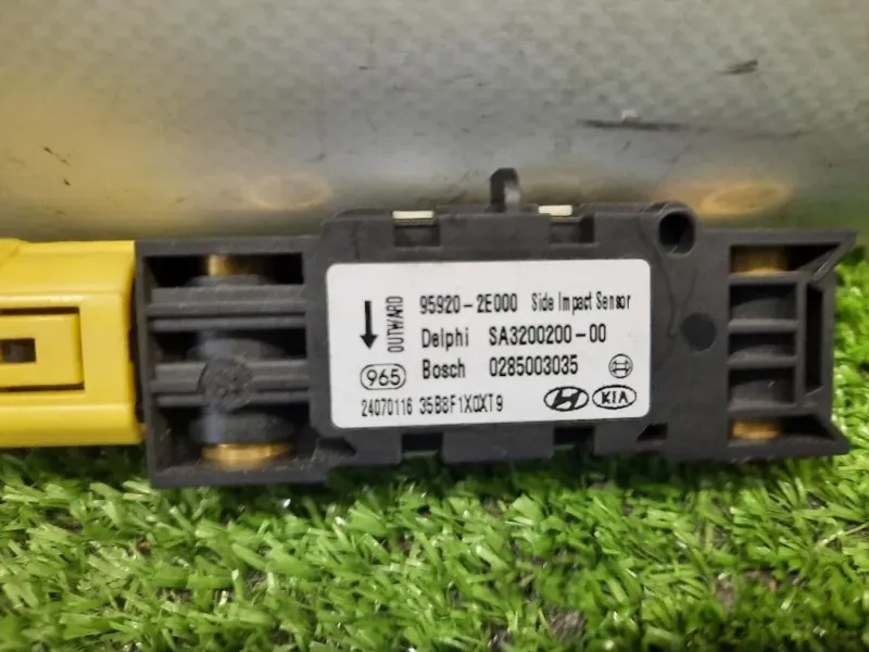 Sensore Air-bag Laterale POST SX 95920-2E000 Hyundai Tucson I 2005