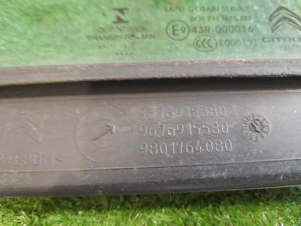 Cristallo Fisso Porta POST DX 9801764080 Citroen C4 Grand Picasso II 2016