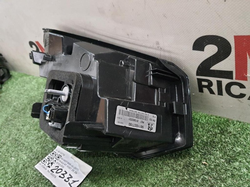 Fanale INT POST DX 9811027780 Peugeot 5008 II 2017