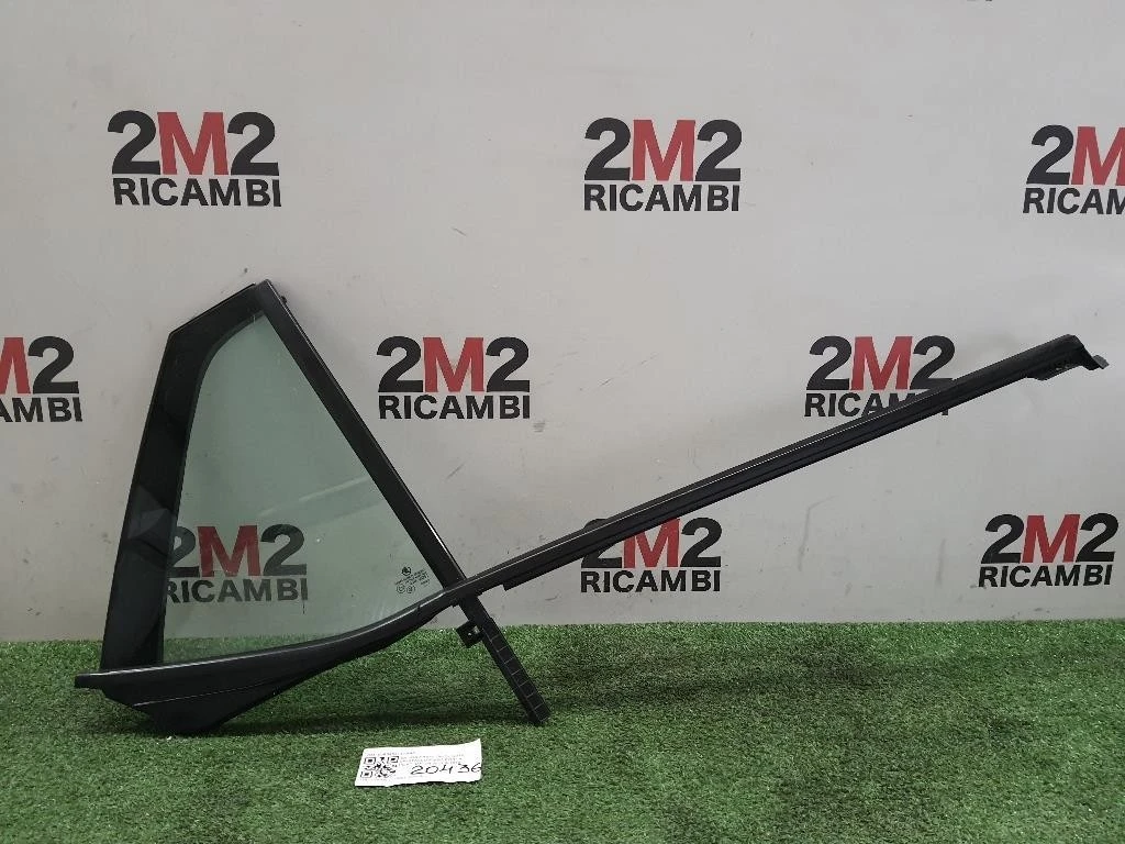 Cristallo Fisso Porta POST DX 6V6845214C5AP Skoda Fabia NJ3 2014