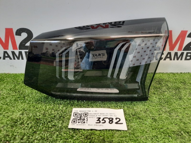 Fanale INT POST DX 9836231780 Peugeot 5008 II 2017