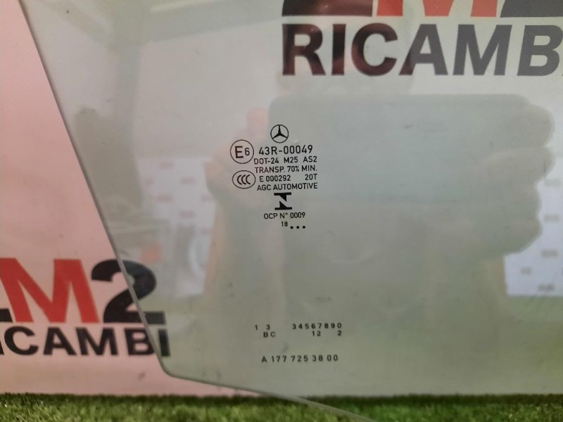 Cristallo Scendente Porta ANT DX A1777253800 Mercedes Classe A W177 2018