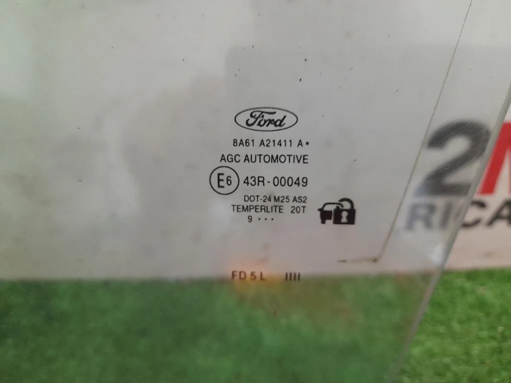 Cristallo Scendente Porta ANT SX 1680516 8A61A21411A Ford Fiesta VI 2008