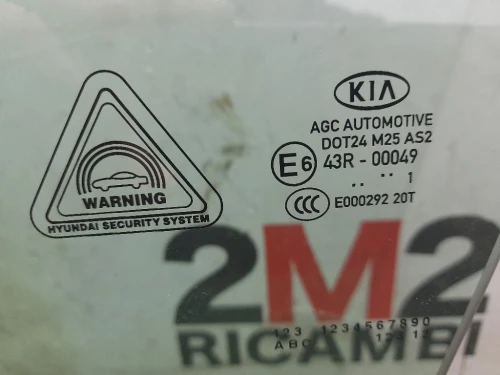 Cristallo Scendente Porta ANT SX 43R00049 Kia CEED III 2018
