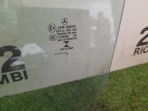 Cristallo Scendente Porta ANT SX A2467250500 Mercedes Classe B W246 2014