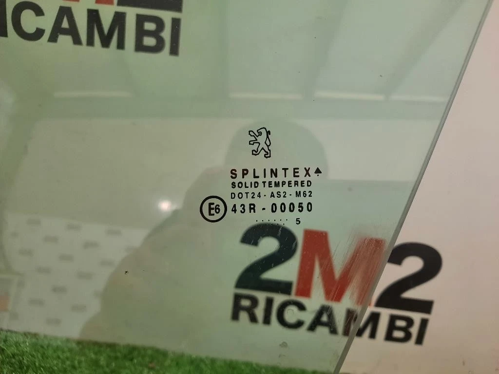 Cristallo Scendente Porta ANT SX 8200094796 Renault Megane II CC 2003