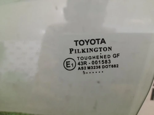 Cristallo Scendente Porta ANT SX 681200D191 Toyota Yaris IV 2014