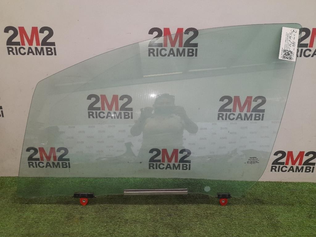 Cristallo Scendente Porta ANT SX 681200D191 Toyota Yaris IV 2014