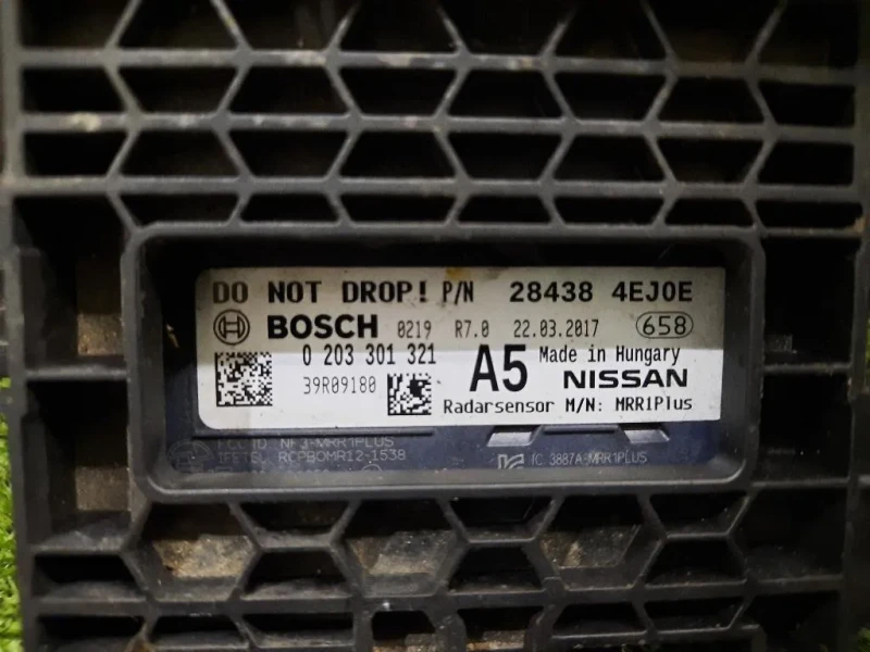 Sensore Radar Distronic ACC 284384EJ0E Nissan Qashqai II 2014