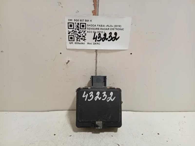 Sensore Radar Distronic ACC 5Q0 907 561 K Skoda Fabia NJ3 2018
