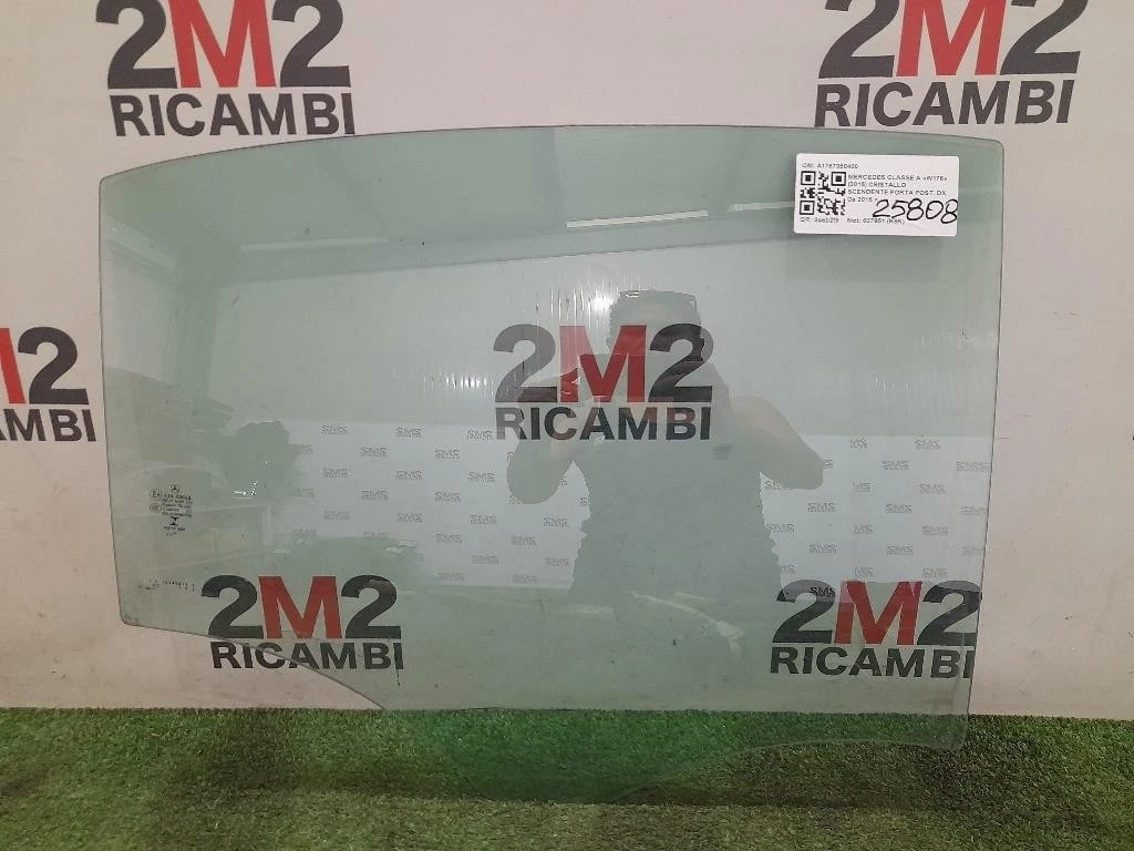 Cristallo Scendente Porta POST DX A1767350400 Mercedes Classe A W176 2015