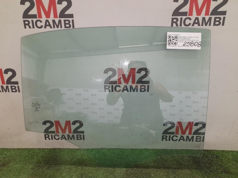 Cristallo Scendente Porta POST DX A1767350400 Mercedes Classe A W176 2015