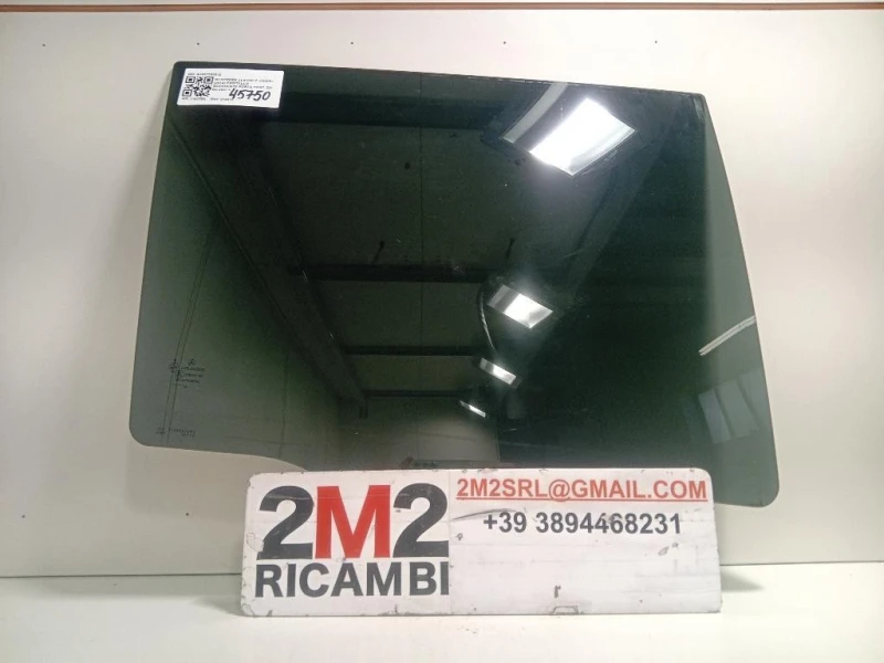 Cristallo Scendente Porta POST DX A2057350810 Mercedes Classe C W205 2014