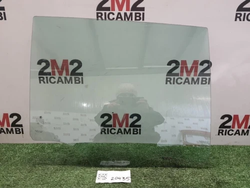 Cristallo Scendente Porta POST DX 6V6845206 Skoda Fabia NJ3 2014