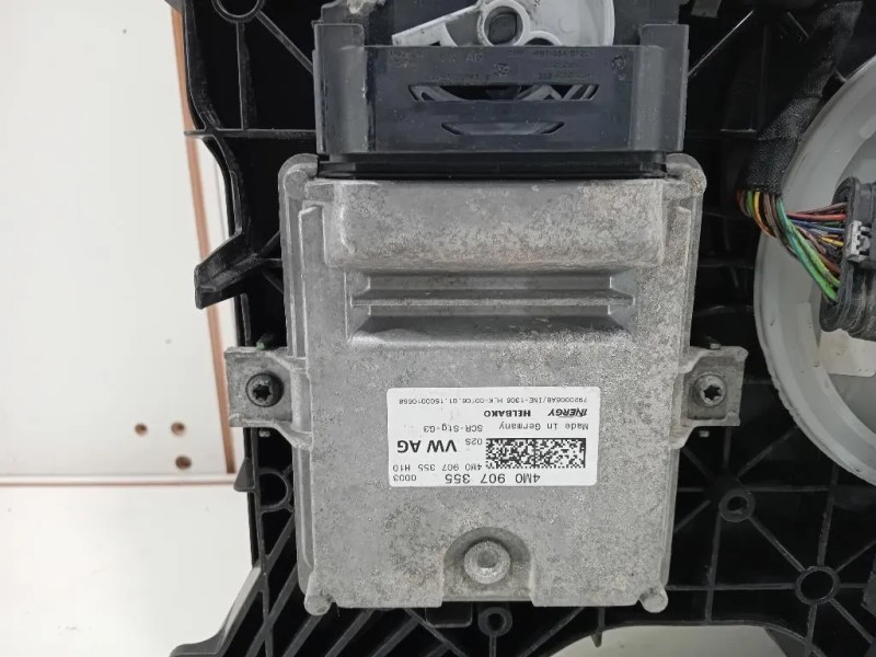 Serbatoio Adblue 4077103AD Audi A4 8W5 Avant 2015