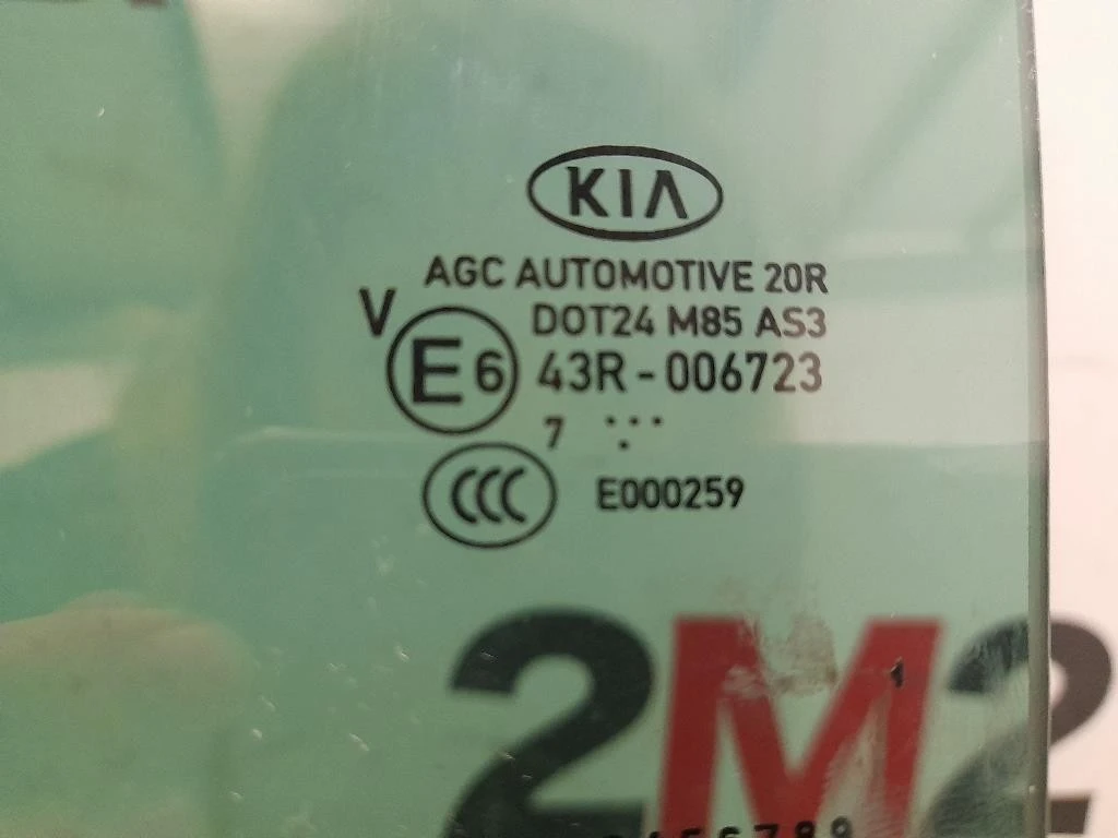 Cristallo Scendente Porta POST SX 83410F1000 Kia Sportage IV 2016