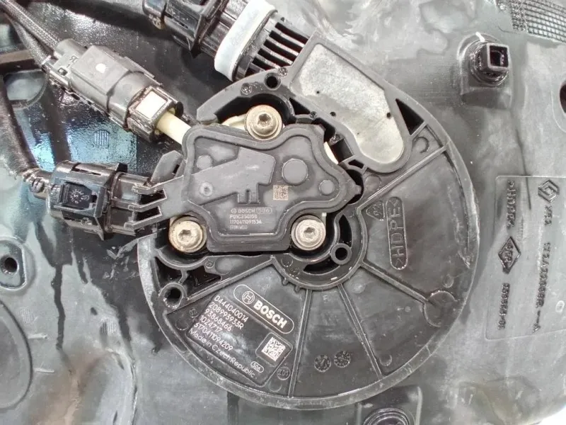 Serbatoio Adblue 172A2 2038 R Opel Movano B 2010