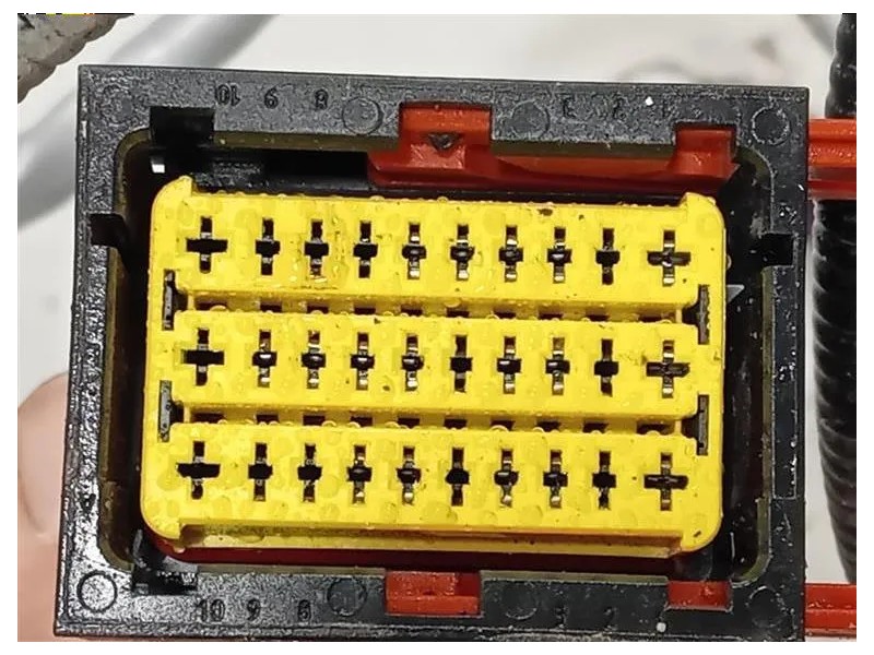 Serbatoio Adblue 172A2 2038 R Opel Movano B 2010