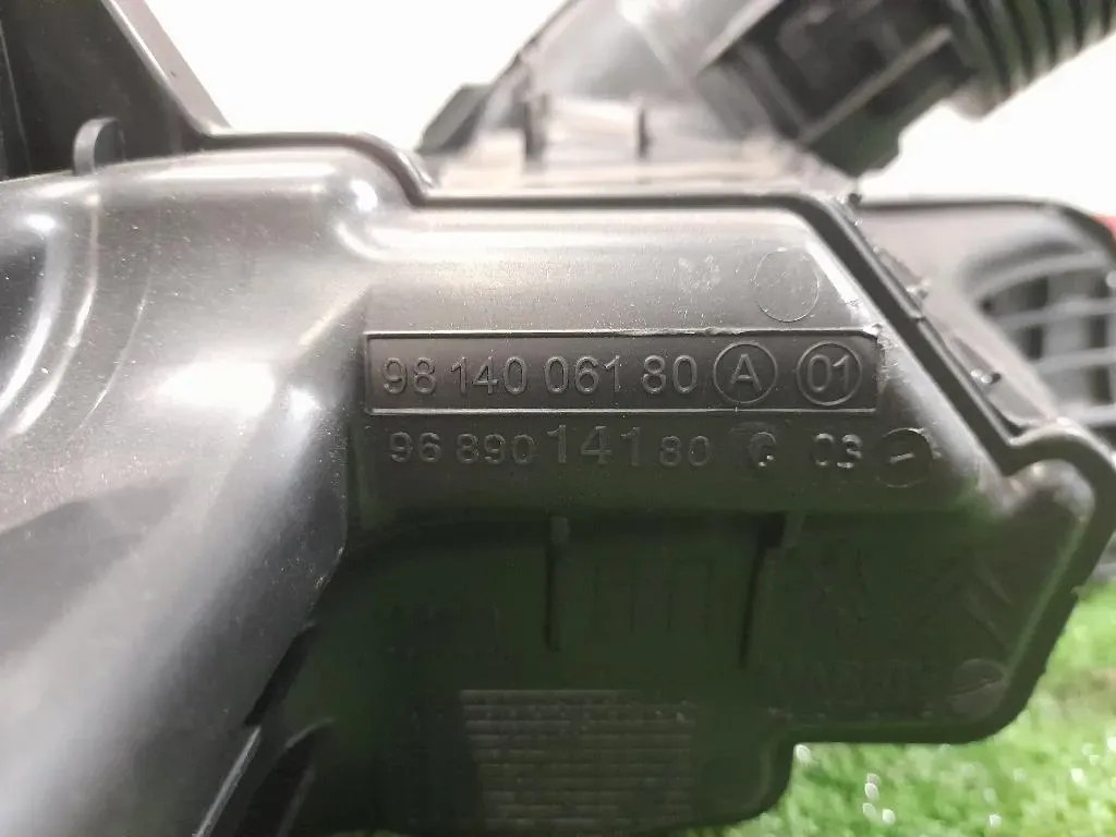 Serbatoio Aspirazione 9689014180 Citroen C4 Cactus 2018